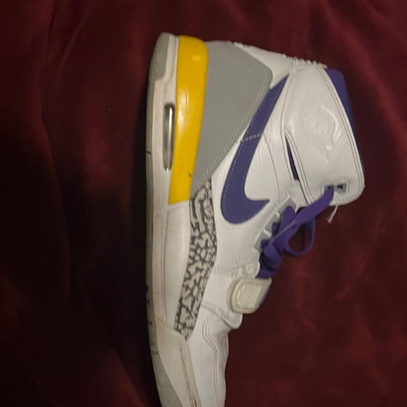 Purple yellow black white Jordans Kobe edition size 7 - Picture 1 of 4